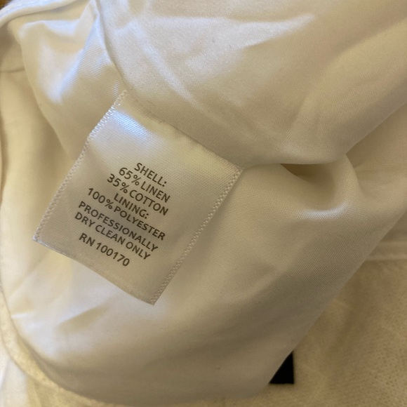 EUC cute white scalloped linen shorts - Picture 5 of 7